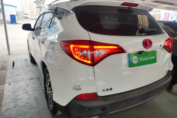 Used BYD Song 2018 1.5TI Manual Smart Connect Enjoyment Model

