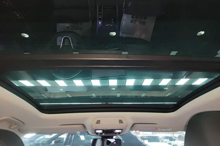 Used Volkswagen Magotan 2024 380TSI DSG Prestige Edition DaMai Package Headliner