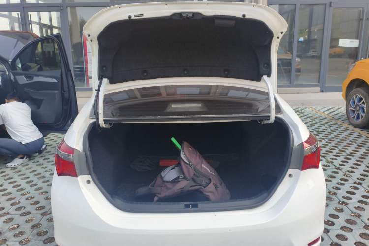 Used Toyota Corolla 2018 1.2T S-CVT GL Smart Enjoyment Version Trunk