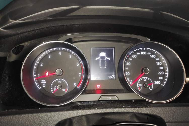 Used Volkswagen Golf 2016 1.4TSI Automatic R-Line
