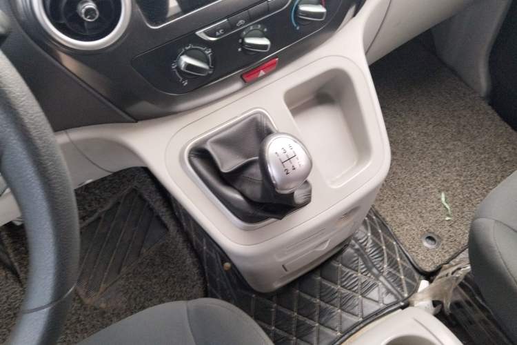 Used JAC Refine M3 2019 Creator Edition 1.8L Luxury Model Gear Lever