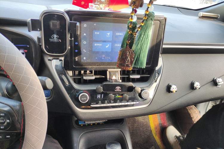 Used Toyota Levin 2022 Dual-Engine 1.8H E-CVT Luxury Edition Audio And AC Panel