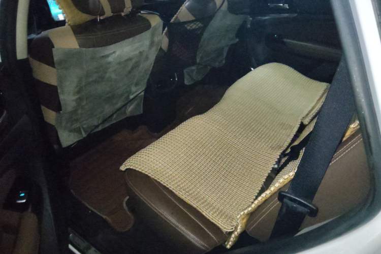 Used BYD Tang 2015 2.0T Four-Wheel-Drive Flagship Model Left Rear Seat