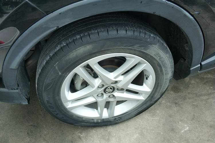 Used Toyota C-HR 2021 Dual-Motor 2.0L E-CVT Comfort Edition