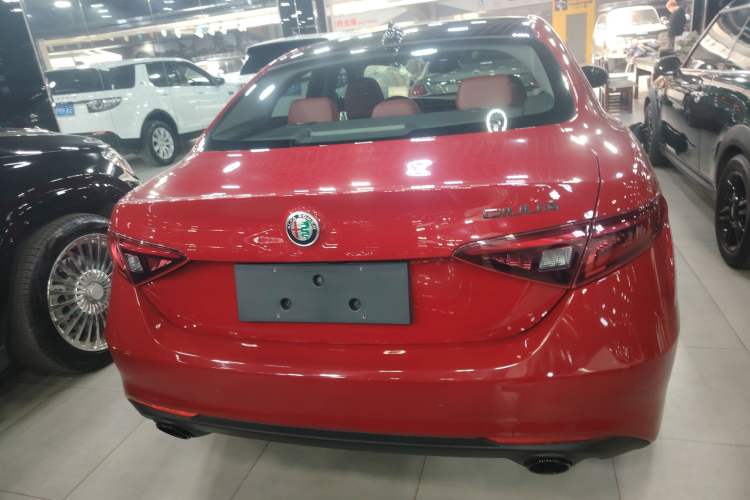 Used Alfa Romeo Giulia 2019 2.0T 280HP Luxury Edition