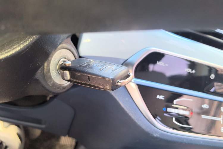 Used CHANGAN Benni E-Star 2022 Charming Edition Colorful Model Lithium Iron Phosphate Vehicle Key