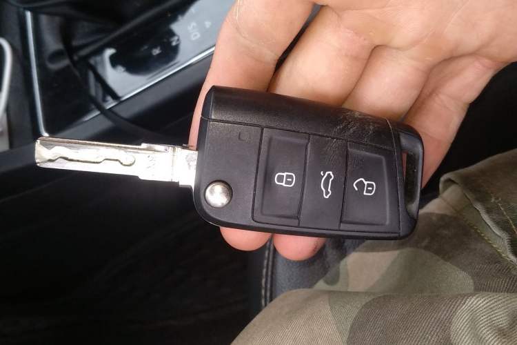 Used Volkswagen Touran 2016 Volkswagen Touran L 280TSI DSG Comfort Edition Vehicle Key