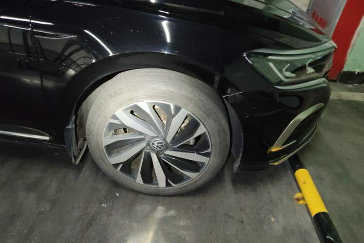 Used Volkswagen Passat 2023 Facelift 330TSI Luxury Edition
