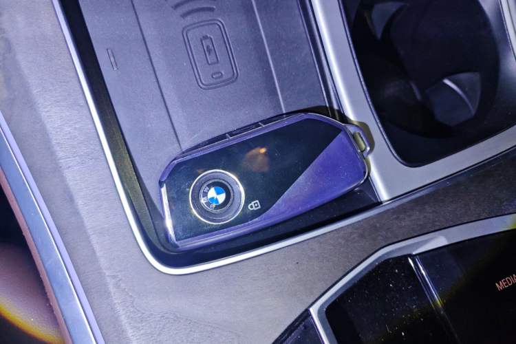 Used BMW X5 2023 xDrive 30Li Luxury M Sport Night Edition Package Vehicle Key