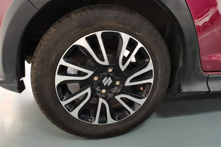 Used Suzuki Swift 2013 1.5L Automatic 20th Anniversary Limited Edition Right Rear Wheel Hub
