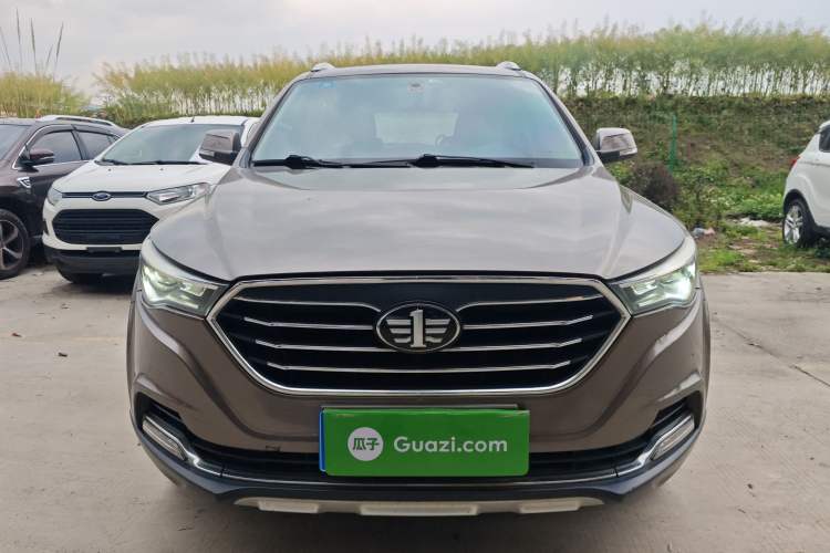 Used Bestune X40 2017 1.6L Automatic Prestige Edition Front