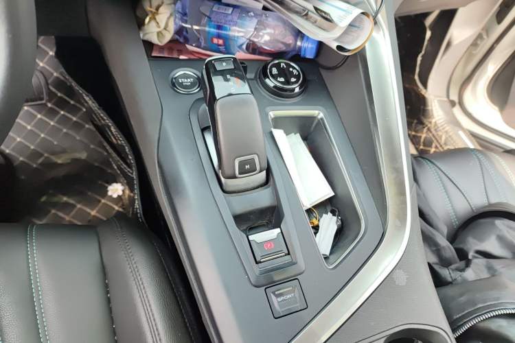 Used Peugeot 4008 2021 360THP Technology Edition Gear Lever