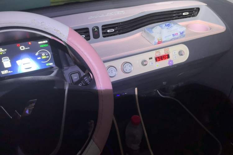 Used Wuling Hongguang MINIEV 2022 Macaron Fashion Model Lithium Iron Phosphate
