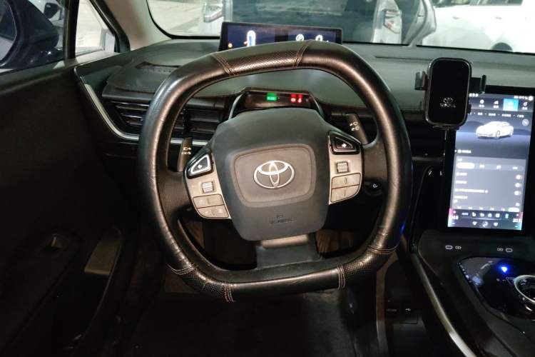 Used Toyota bZ3 2024 517 km Elite PRO Steering Wheel