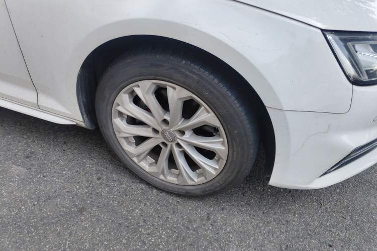 Used Audi A4L 2019 40 TFSI Ambition China VI