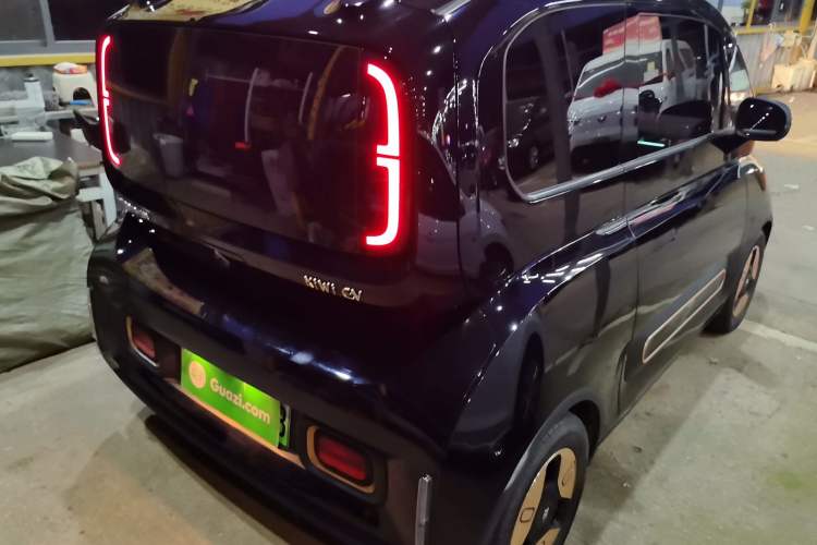 Used Baojun KiWi EV 2021 Artist Model Lithium Iron Phosphate