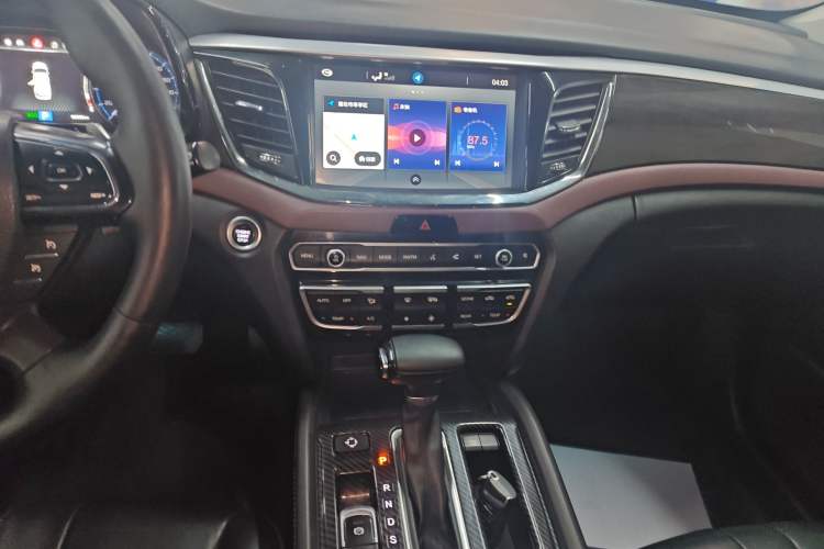 Used GAC Trumpchi GS8 2017 320T Two-Wheel Drive Luxury Smart Connectivity Version (7 Seats)
