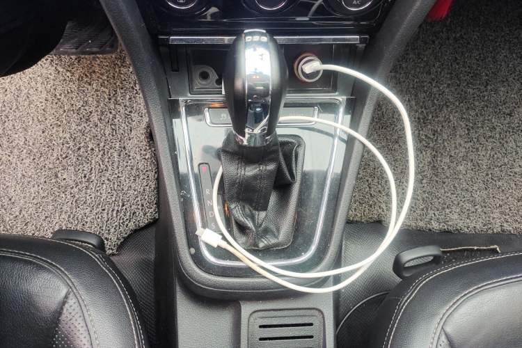 Used Volkswagen Bora 2013 1.6L Automatic Luxury Model
