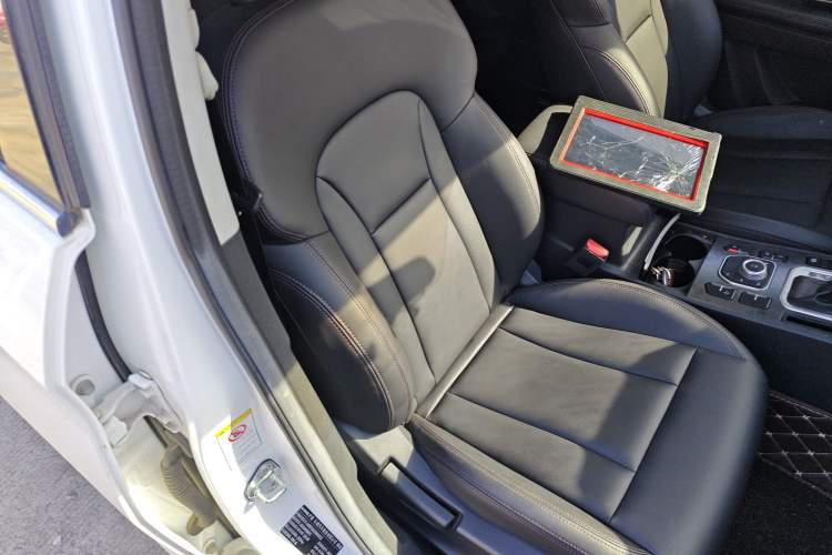 Used Haval H6 Coupe 2018 Red-Label 1.5T Automatic Two-Wheel Drive Luxury Model Right Front Seat