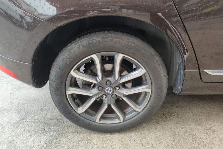 Used Volvo XC60 2017 T5 AWD Smart Drive Edition
