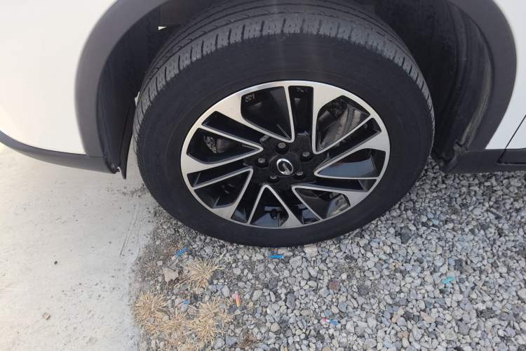 Used GAC Trumpchi GS4 2017 200T Manual Two-Wheel Drive Elite Edition Left Front Wheel Hub