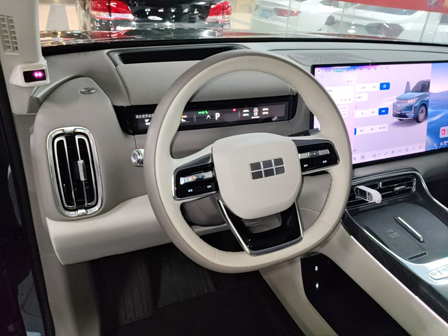 Geely Galaxy M9 2025 Model 230km Two-Wheel-Drive Exploration Edition — снимка 13