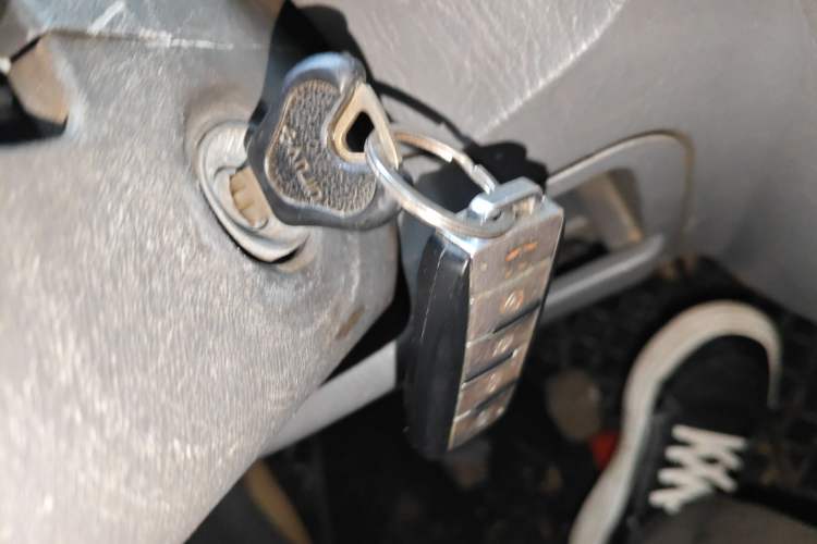 Used Suzuki Wagon R 2012 Entrepreneur Edition 1.0L Manual - Overdrive Type Vehicle Key