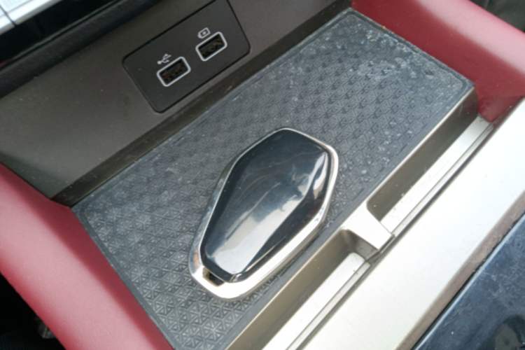 Used JETOUR X70 2024 1.5T DCT Glory PRO 7-Seater Vehicle Key