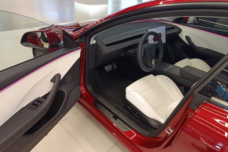 Used Tesla Model 3 2024 High-Performance All-Wheel-Drive Version