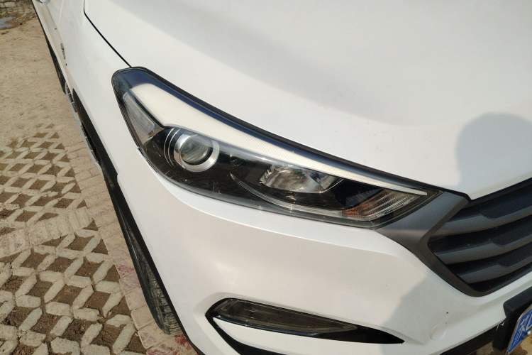 Used Hyundai Tucson 2015 1.6T Dual-Clutch Two-Wheel-Drive Smart Model
