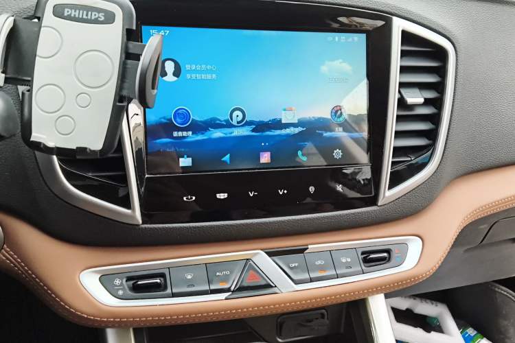 Used Geely Auto Vision X6 2018 1.4T CVT 4G Connected Luxury Version
