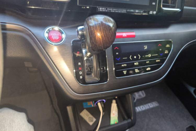 Used Honda Elysion 2016 2.4L Supreme Edition Gear Lever