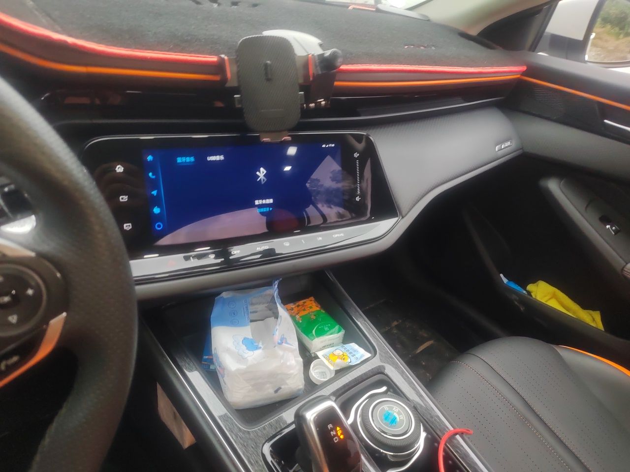 Dongfeng Aeolus Yixuan MAX 2023 1.5T Ultra-Stylish Trendsetting Dad Edition — снимка 13