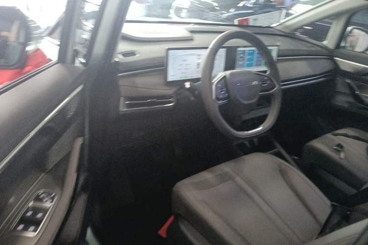 Used SAIC MAXUS Dajia 7 2024 Super Hybrid Long-Range Edition Enjoyment Version Driver Seat