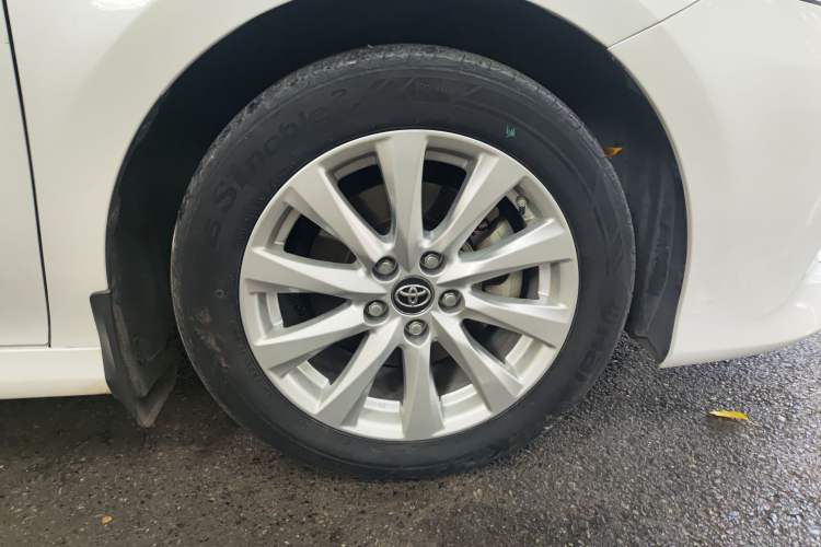 Used Toyota Camry 2019 2.0G Luxury Edition China VI Standard Exterior 4