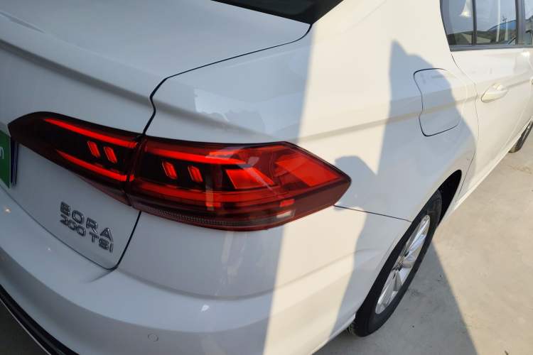 Used Volkswagen Bora 2023 200TSI DSG Comfort Edition Right Rear Taillight