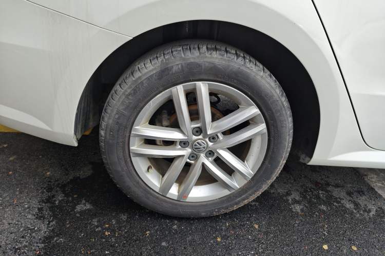 Used Volkswagen Gran Lavida 2015 230TSI DSG Comfort Edition