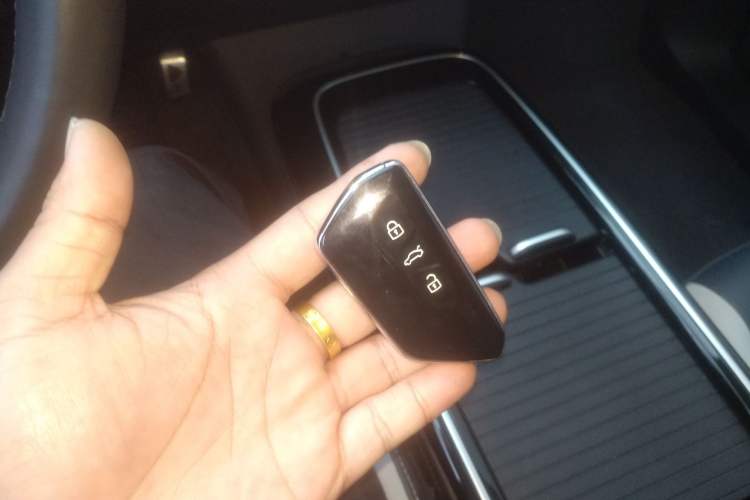 Used Volkswagen ID.6 CROZZ 2021 Long-Range PURE+ Edition