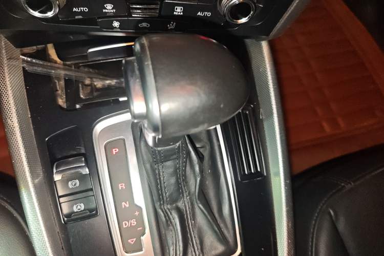 Used Audi Q5 2015 40 TFSI Technology Edition