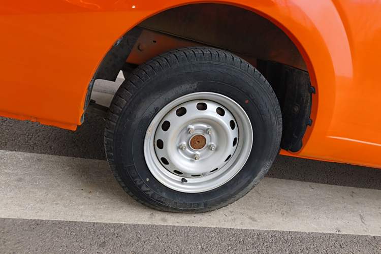 Used Farizon Xingxiang V 2022 Star Enjoy V6E Deluxe Edition Long Wheelbase Guoxuan 38.7 kWh
