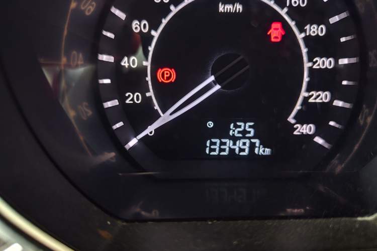 Used Zotye Z500 2015 1.5T Manual Luxury Model
