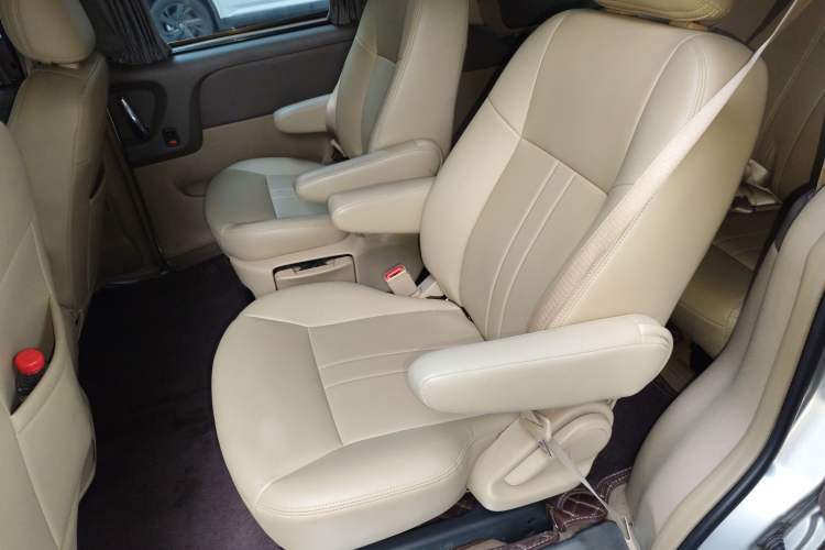 Used Buick GL8 2014 2.4L Classic Edition Left Rear Seat