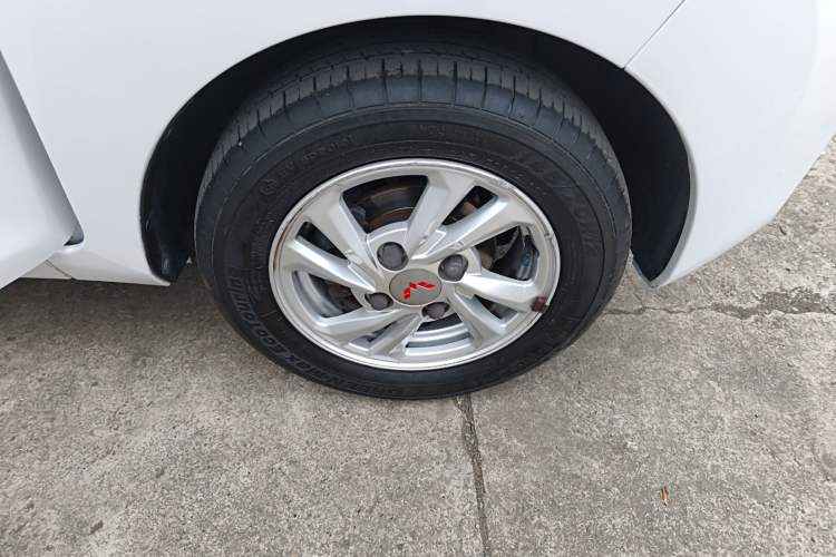 Used Wuling Hongguang MINIEV 2021 Macaron Fashion Edition Lithium-Ion Battery Exterior 5