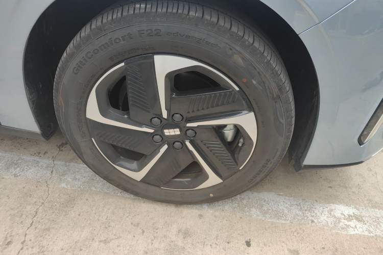 Used Geely Galaxy L6 2025 EM-i 140km Starship Edition
