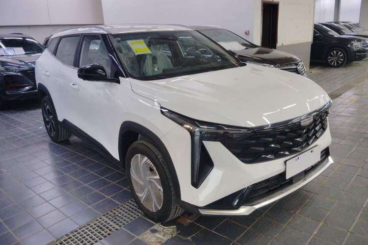 Used Geely Auto Emgrand X7 Sport 2024 1.5TD Smart Connect+ Front Right 45 Deg