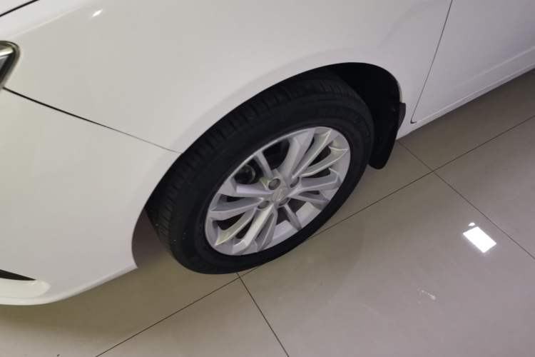 Used Geely Auto Vision 2020 Revised Version 1.5L CVT Asian Games Edition
