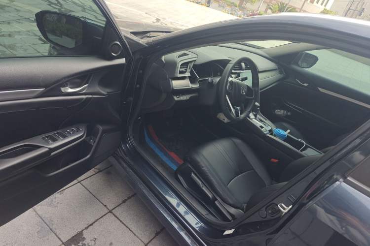 Used Honda Civic 2016 220TURBO CVT Luxury Edition