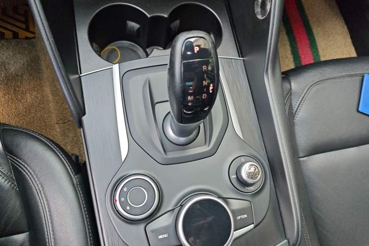 Used Alfa Romeo Giulia 2017 2.0T 280HP Luxury Edition