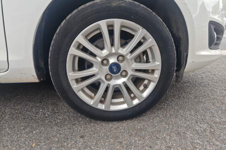 Used Ford Fiesta 2013 Sedan 1.5L Automatic Fashion Edition