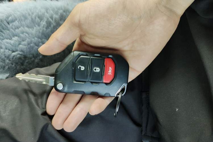 Used Jeep Wrangler 2013 3.6L Sahara Four-Door Edition
